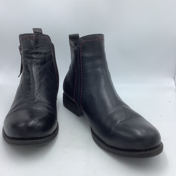 Spring Step Shoes - Spring Step Black Leather Booties